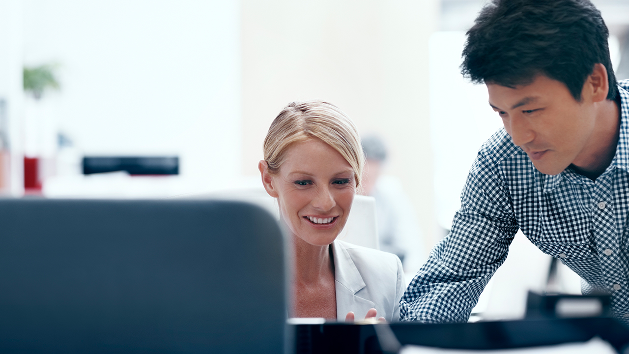 A man and women is chatting; image used for HSBC Australia Help and Support.